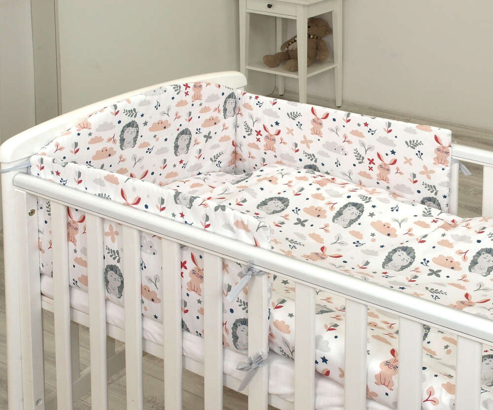 Set lenjerie din bumbac 3 piese cu protectie laterala pentru pat bebelusi 120 x 60 cm Iepuras Roz